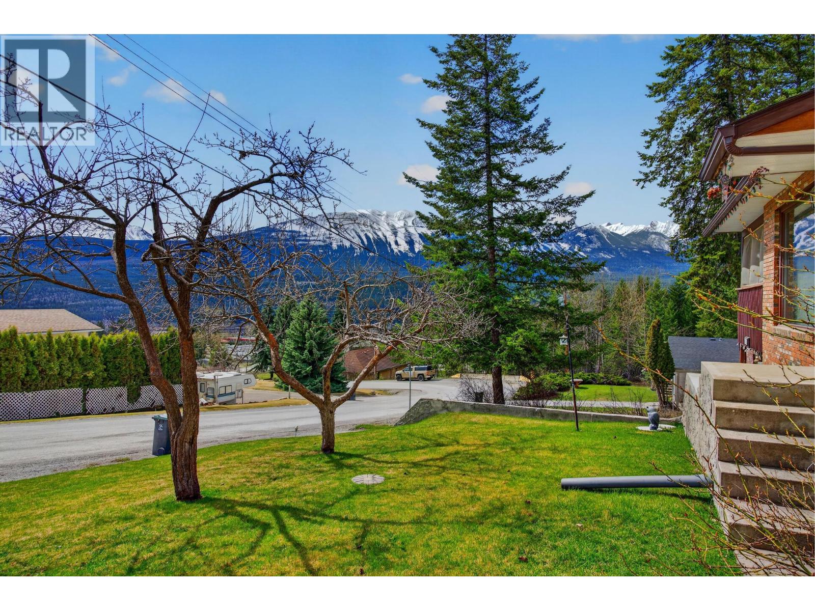 1605 Gareb Road, Golden, British Columbia  V0A 1H3 - Photo 30 - 10385596