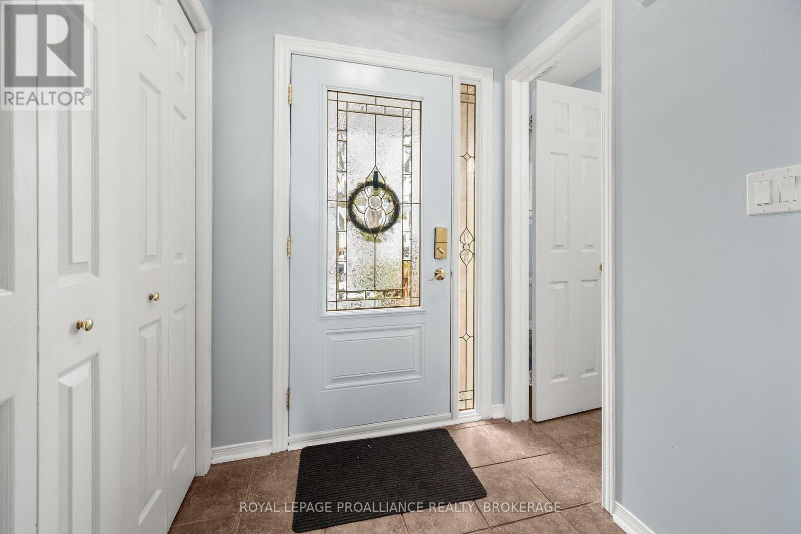 81 Rose Abbey Drive, Kingston, Ontario  K7K 6V9 - Photo 2 - X12915730