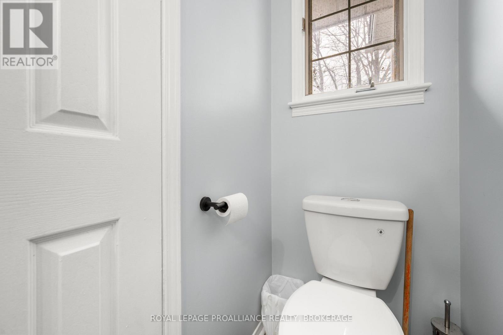 81 Rose Abbey Drive, Kingston, Ontario  K7K 6V9 - Photo 4 - X12915730