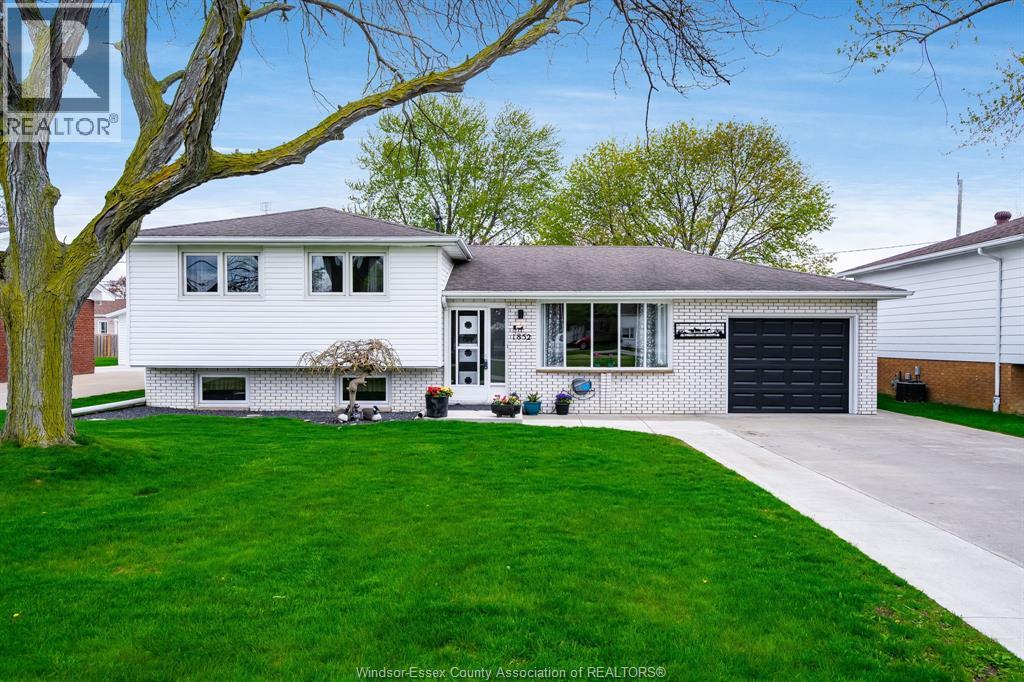 1852 Service ROAD, Ruthven, Ontario