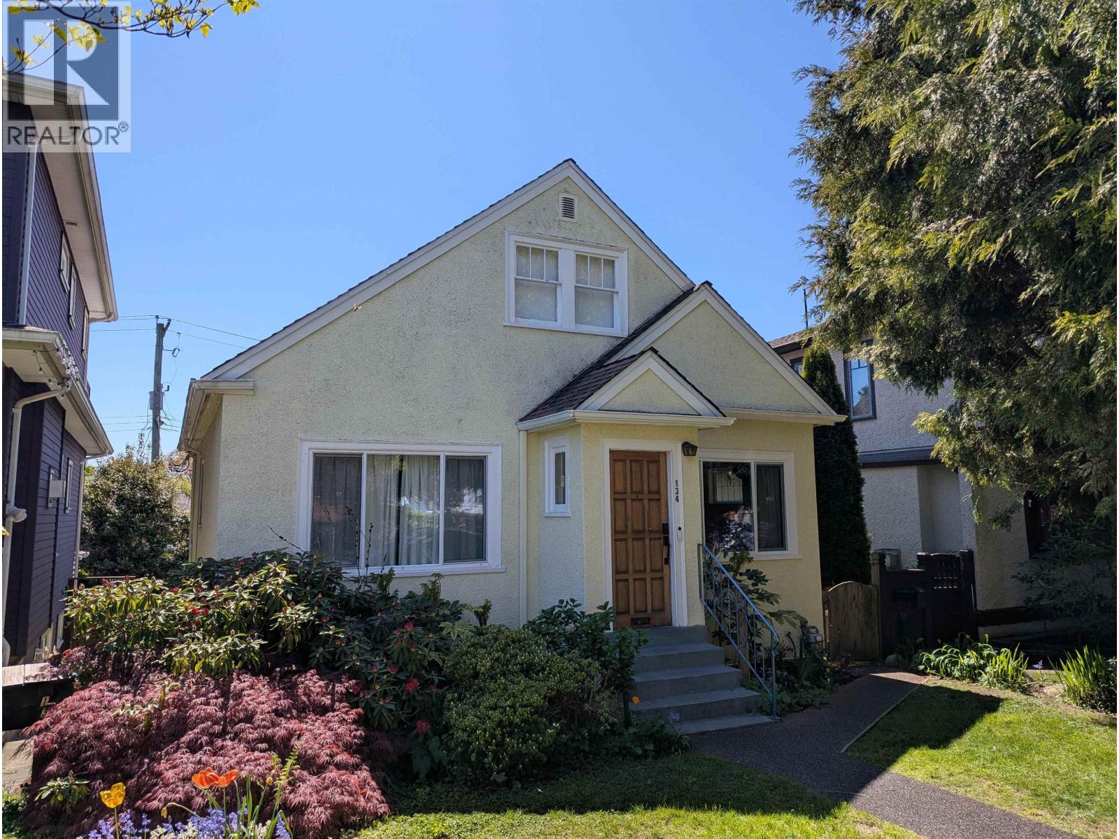 134 W 40TH AVENUE, Vancouver, British Columbia