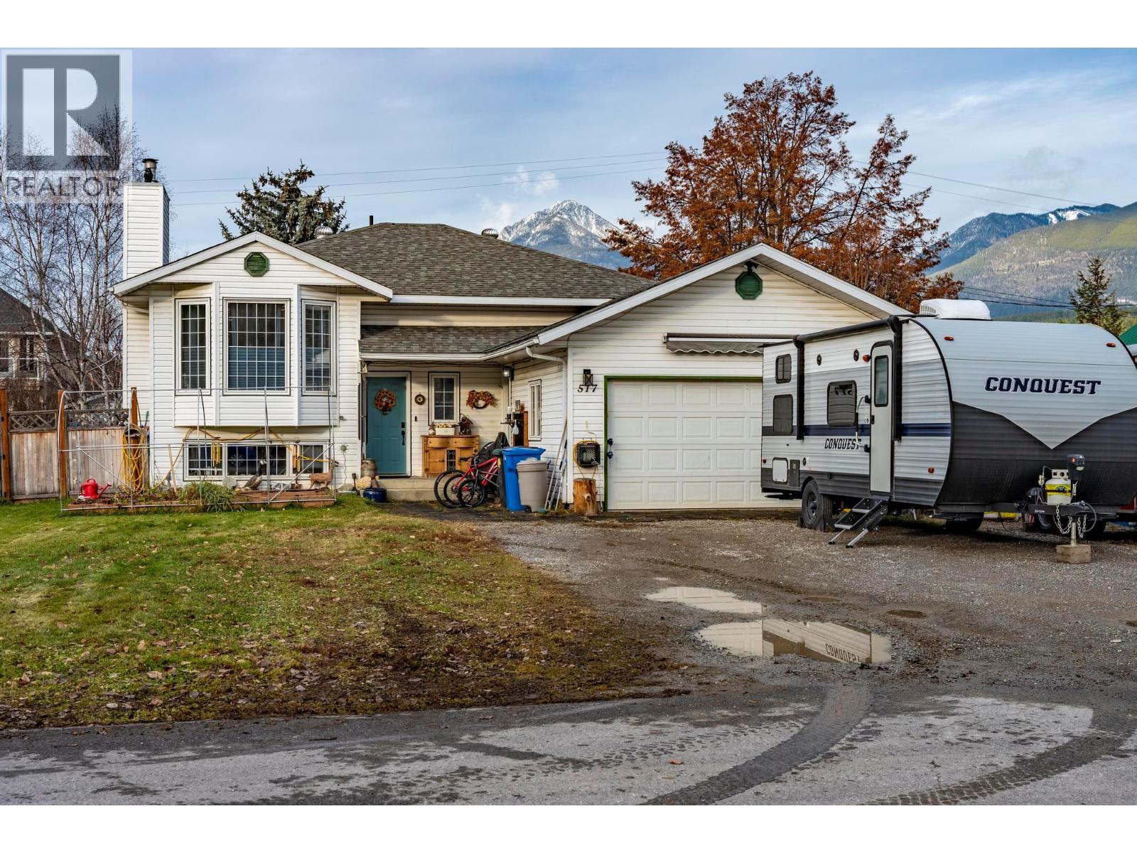 517 12th Street S, Golden, British Columbia