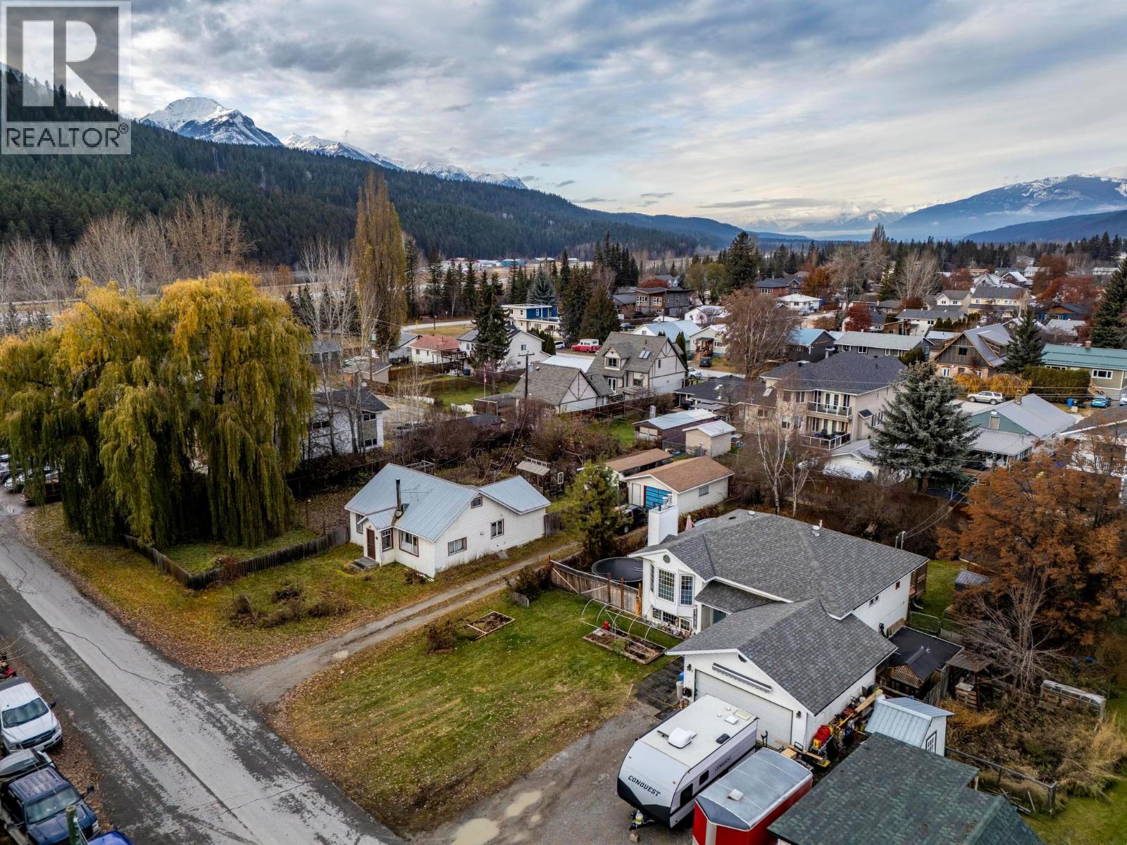 517 12th Street S, Golden, British Columbia  V0A 1H0 - Photo 47 - 10367357