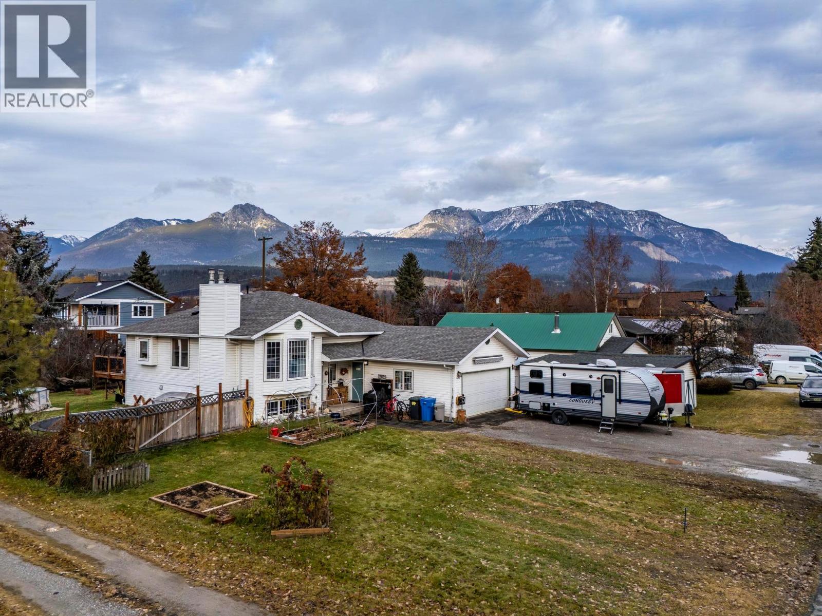 517 12th Street S, Golden, British Columbia  V0A 1H0 - Photo 43 - 10367357