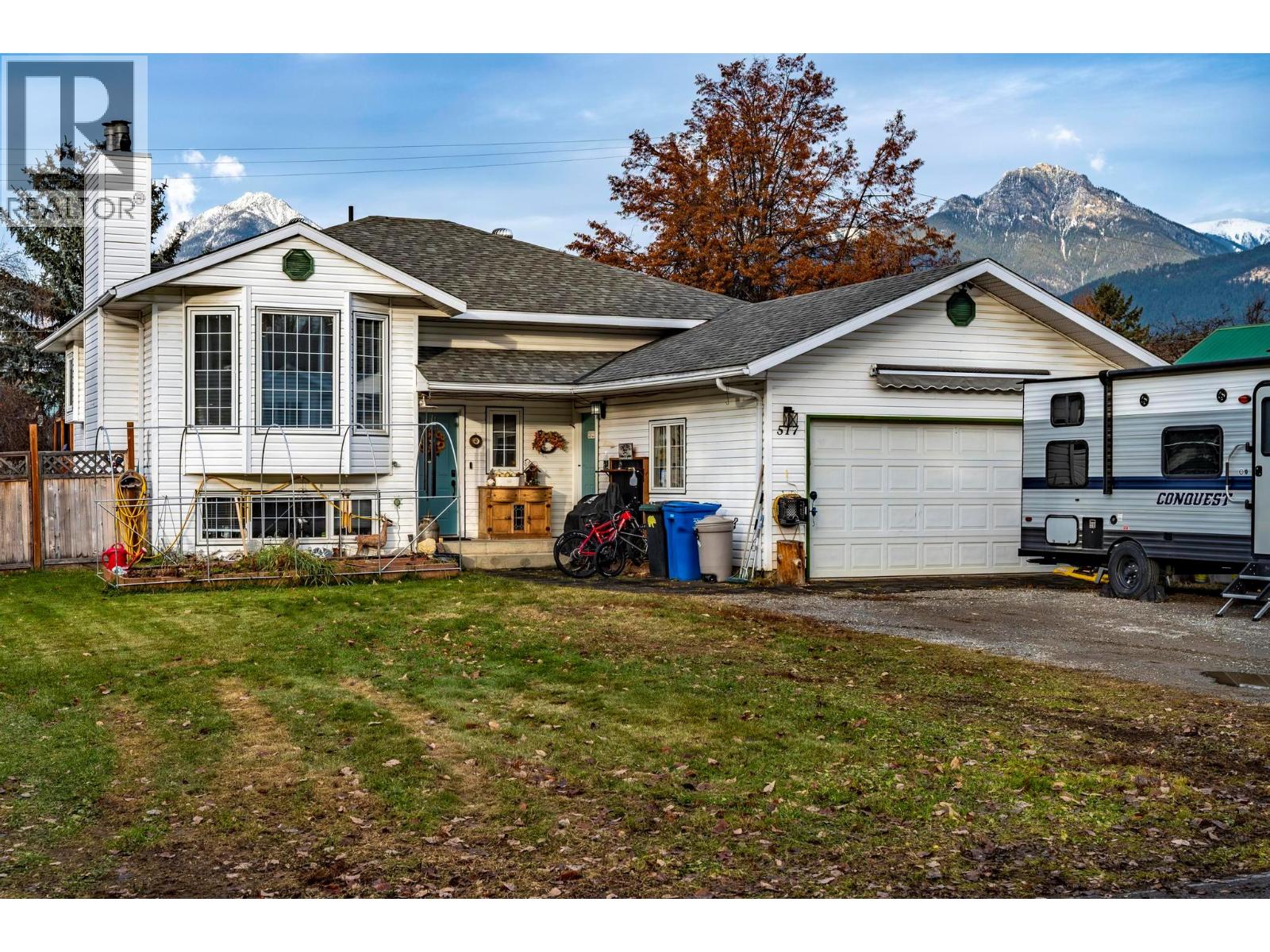 517 12th Street S, Golden, British Columbia  V0A 1H0 - Photo 58 - 10367357