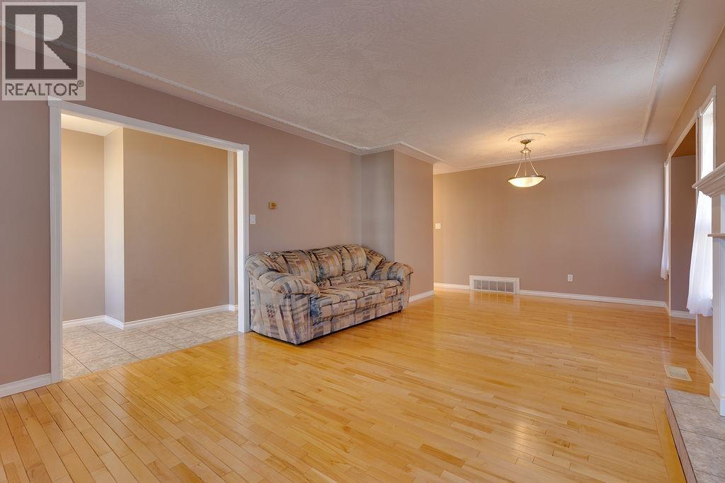 4597 Rainer Crescent, Prince George, British Columbia  V2K 4X1 - Photo 10 - R3118200