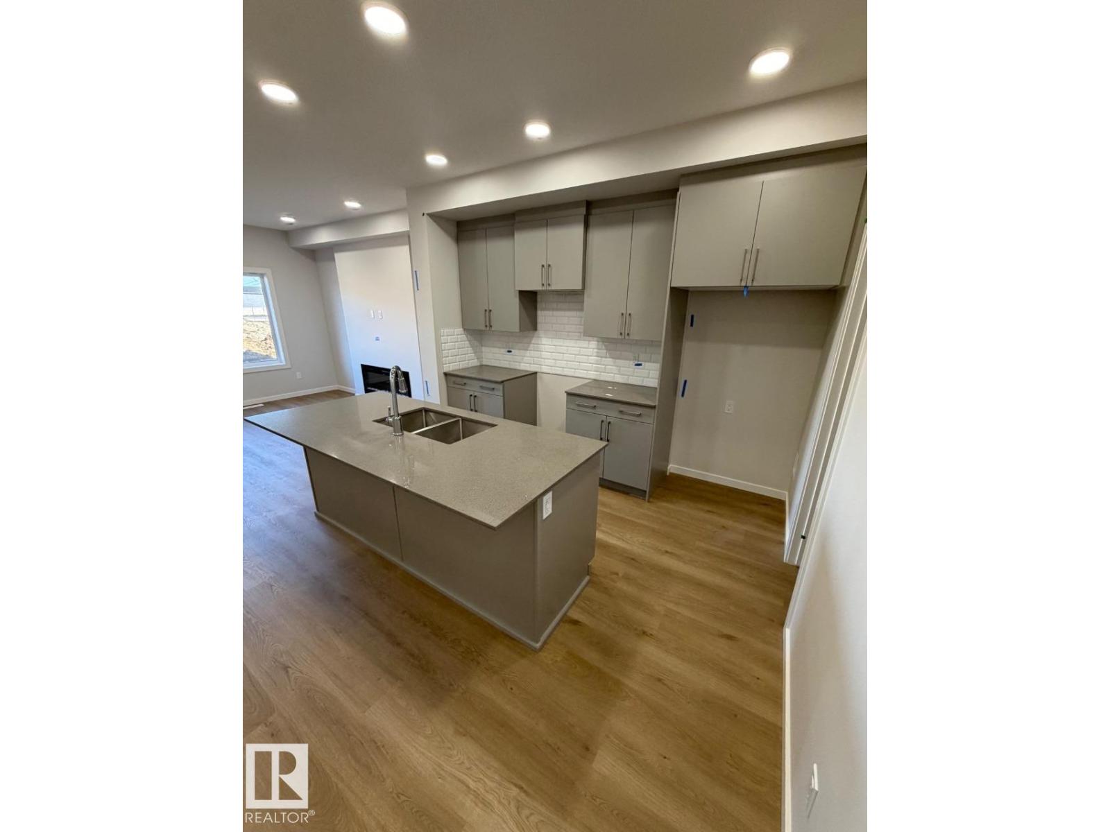 305 Edgemont Dr Nw, Edmonton, Alberta  T6M 3G7 - Photo 6 - E4485297