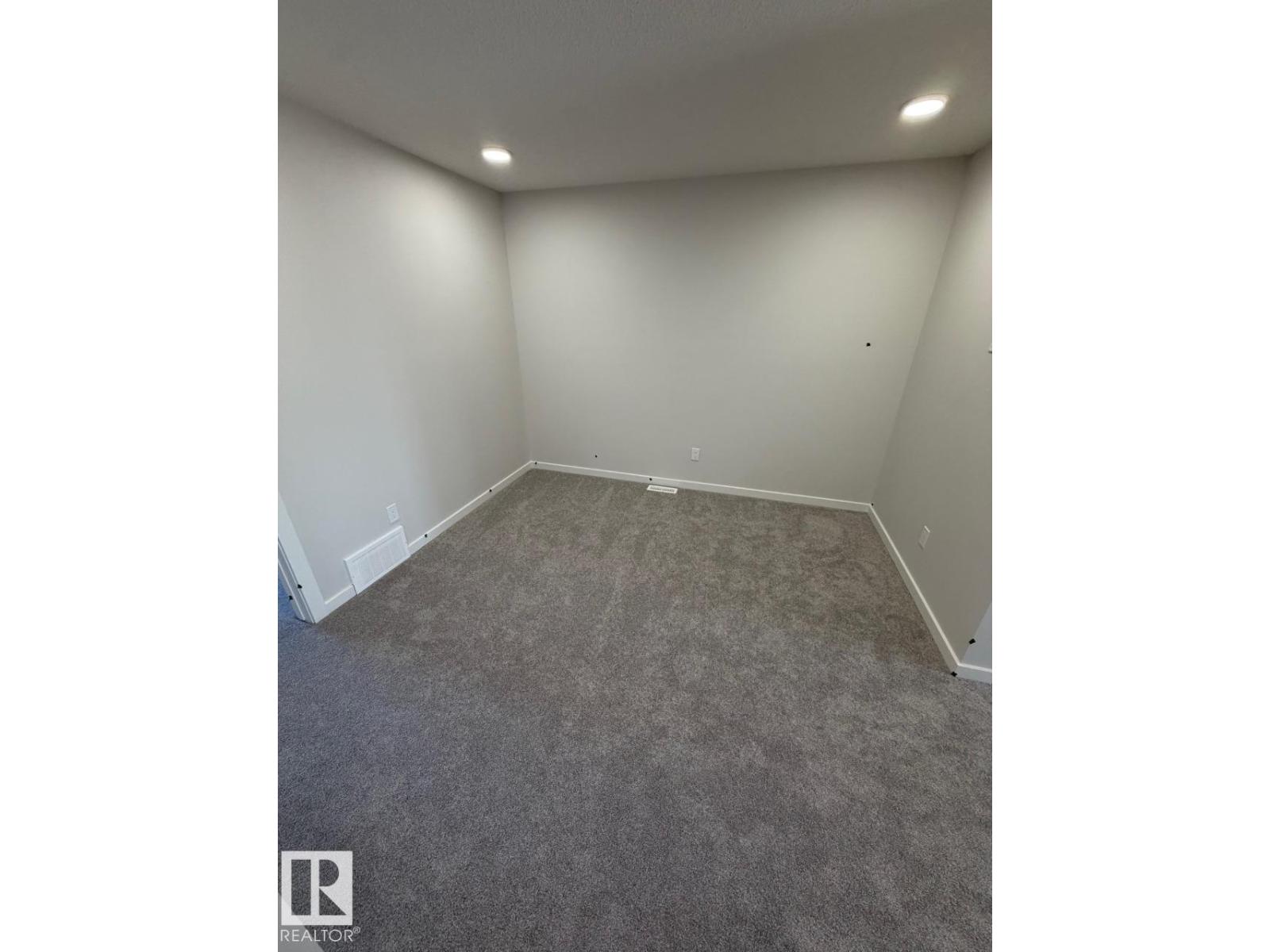 305 Edgemont Dr Nw, Edmonton, Alberta  T6M 3G7 - Photo 9 - E4485297