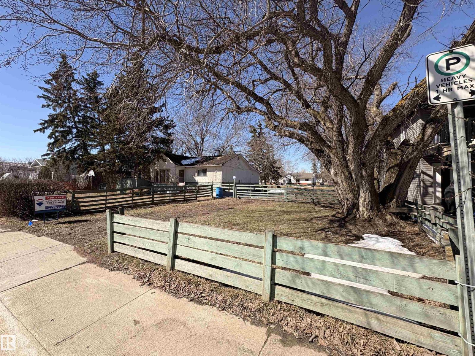 5010 50 ST, ardmore, Alberta