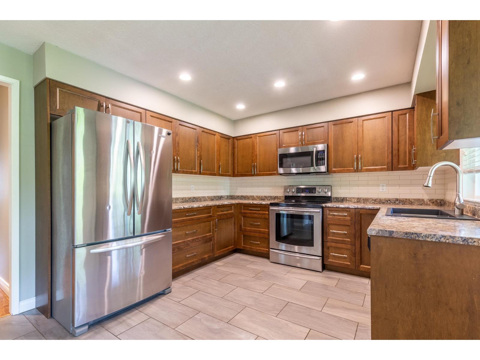 20281 47a Avenue, Langley, British Columbia  V3A 5K9 - Photo 13 - R3117686