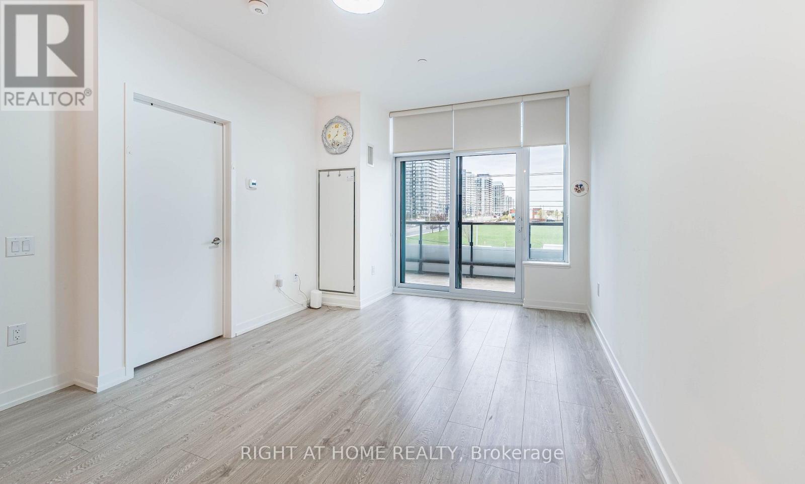 418 - 2485 Eglinton Avenue W, Mississauga, Ontario  L5W 2T1 - Photo 4 - W13069186