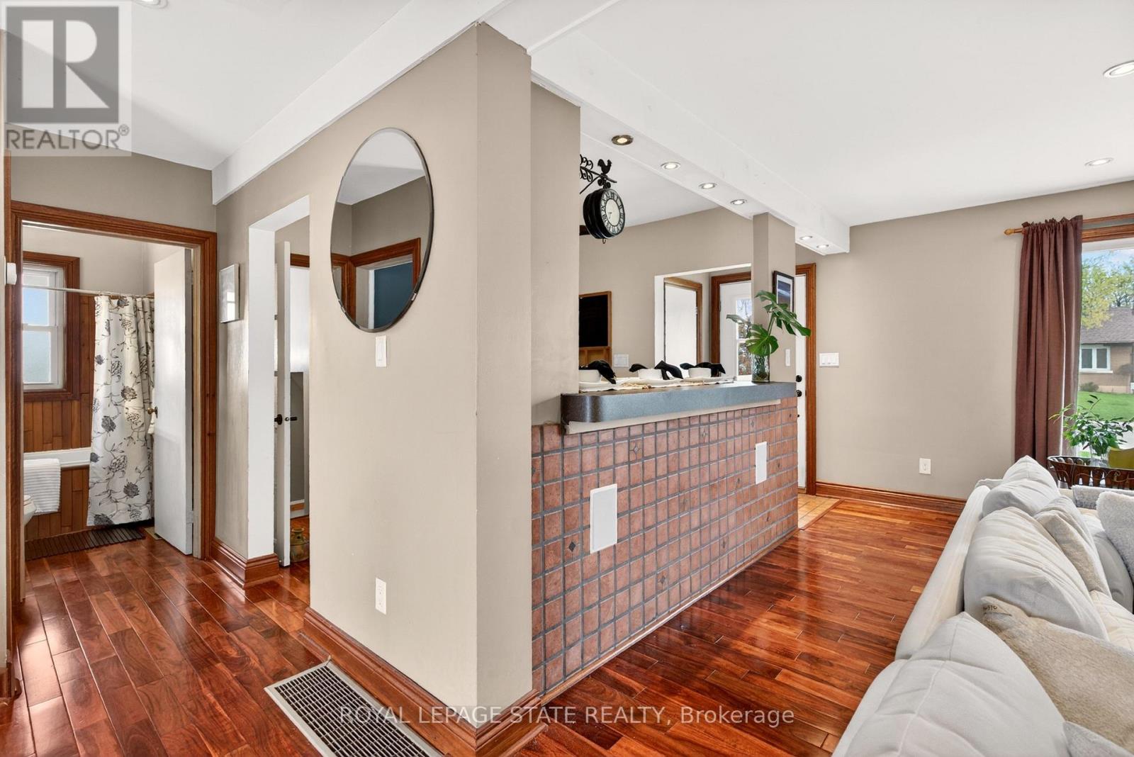 380 East 37th Street, Hamilton, Ontario  L8V 4B8 - Photo 17 - X13071820