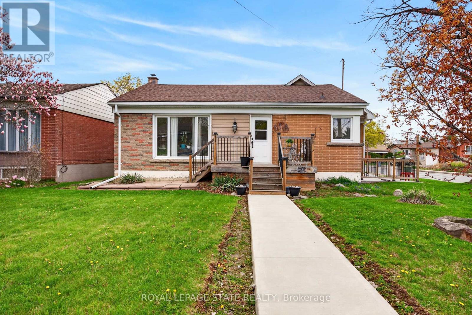 380 East 37th Street, Hamilton, Ontario  L8V 4B8 - Photo 3 - X13071820