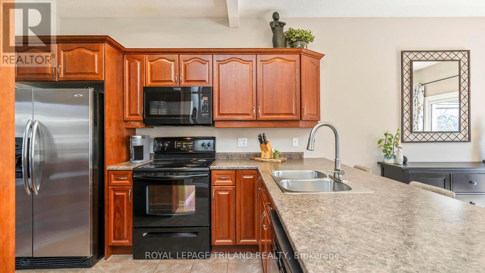 10 Prespa Court, St. Thomas, Ontario  N5R 0A8 - Photo 8 - X13071832