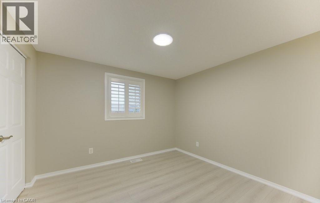 431 Lausanne Crescent, Waterloo, Ontario  N2T 2X6 - Photo 16 - 40826350