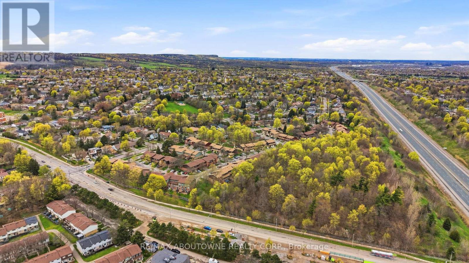 49 - 2301 Cavendish Drive, Burlington, Ontario  L7P 3M3 - Photo 46 - W13071436