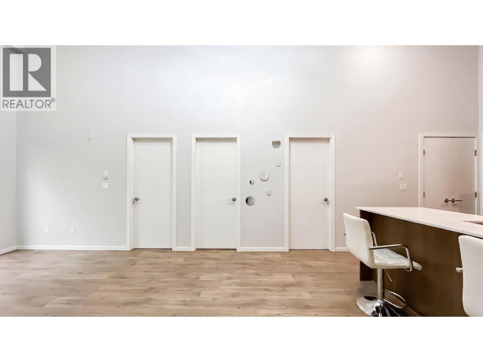 108 6283 Kingsway, Burnaby, British Columbia  V5J 0H3 - Photo 8 - R3117865