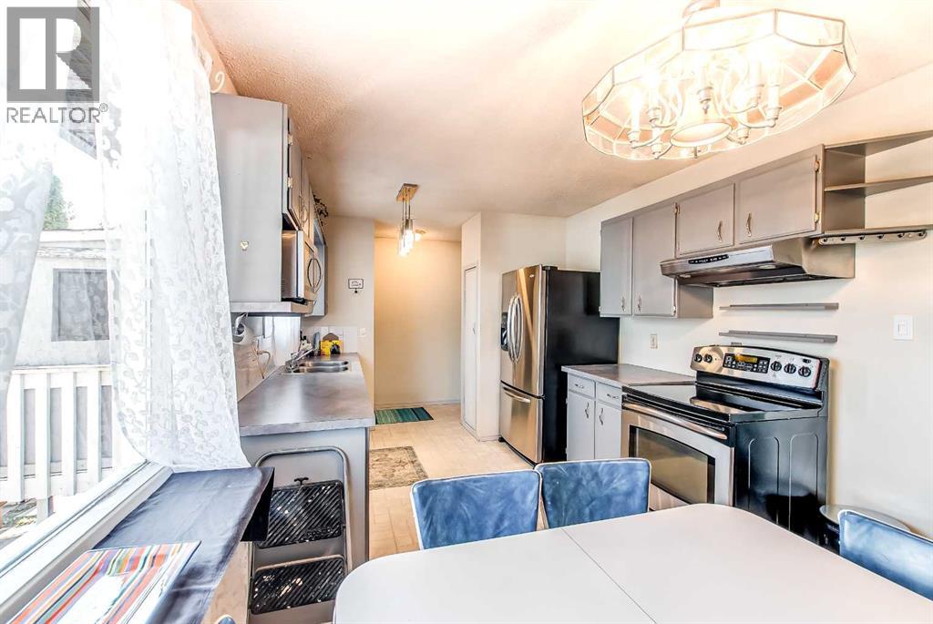 375 18 Street Ne, Medicine Hat, Alberta  T1C 1A7 - Photo 14 - A2305760