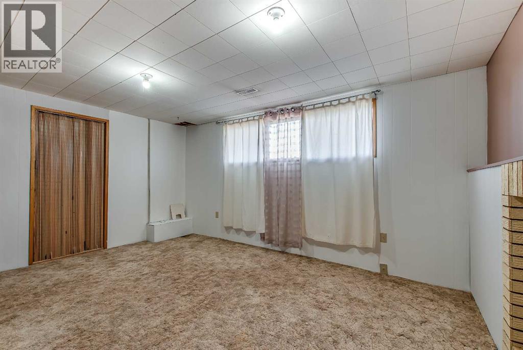 375 18 Street Ne, Medicine Hat, Alberta  T1C 1A7 - Photo 38 - A2305760