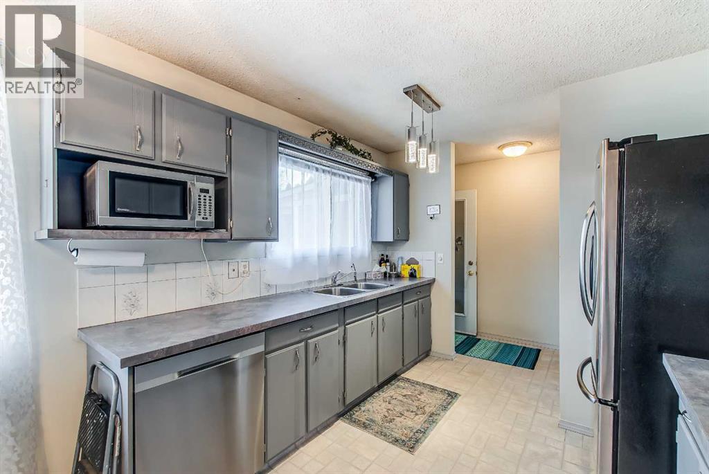 375 18 Street Ne, Medicine Hat, Alberta  T1C 1A7 - Photo 18 - A2305760