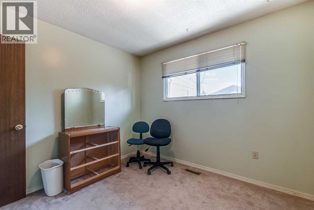 375 18 Street Ne, Medicine Hat, Alberta  T1C 1A7 - Photo 24 - A2305760