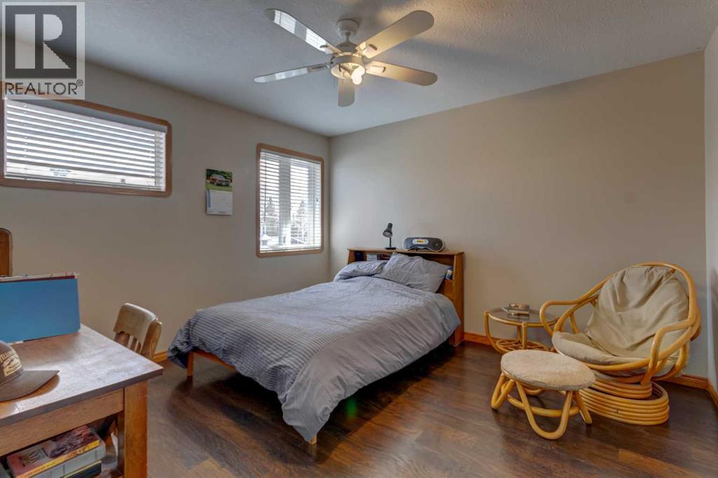 208 Railway Avenue, Cheadle, Alberta  T1P 0X8 - Photo 28 - A2286052