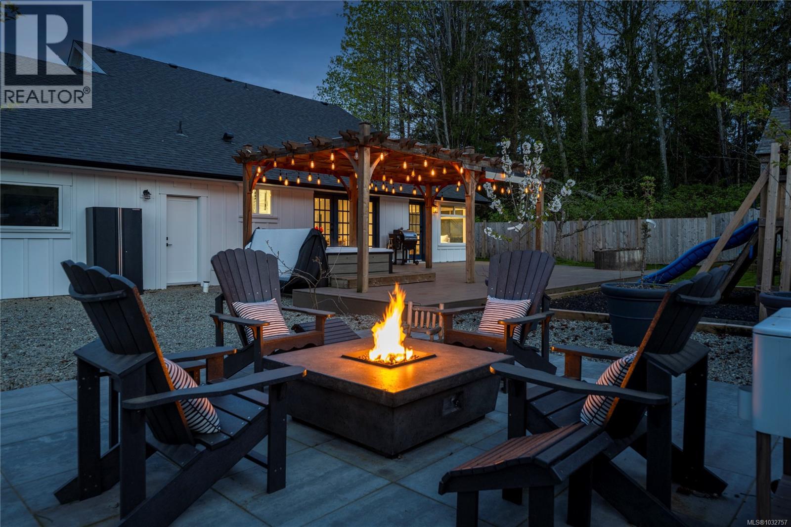 7131 Peterson Rd, Lantzville, British Columbia  V0R 2H0 - Photo 3 - 1032757