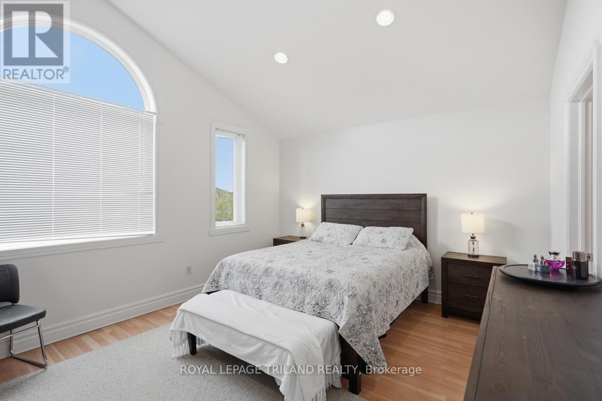 1687 Seymour Crescent, London North, Ontario  N6G 5N5 - Photo 19 - X13072106