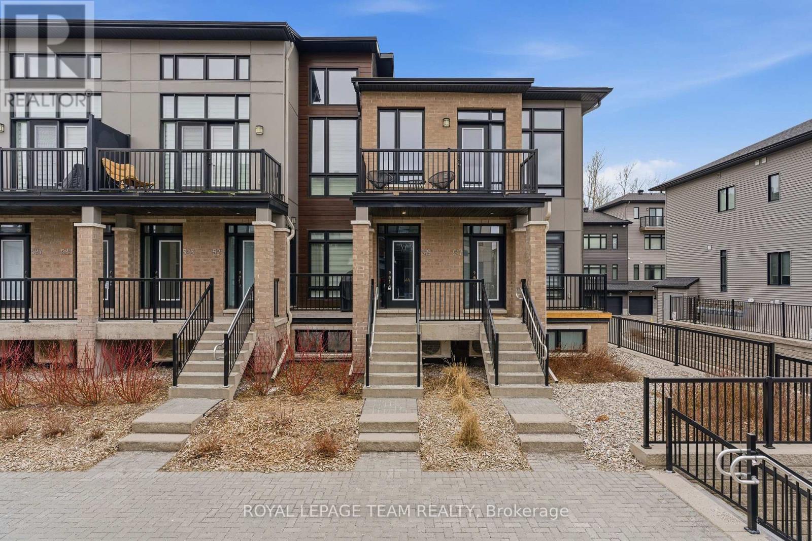 519 CRESCENDO PRIVATE, Ottawa, Ontario