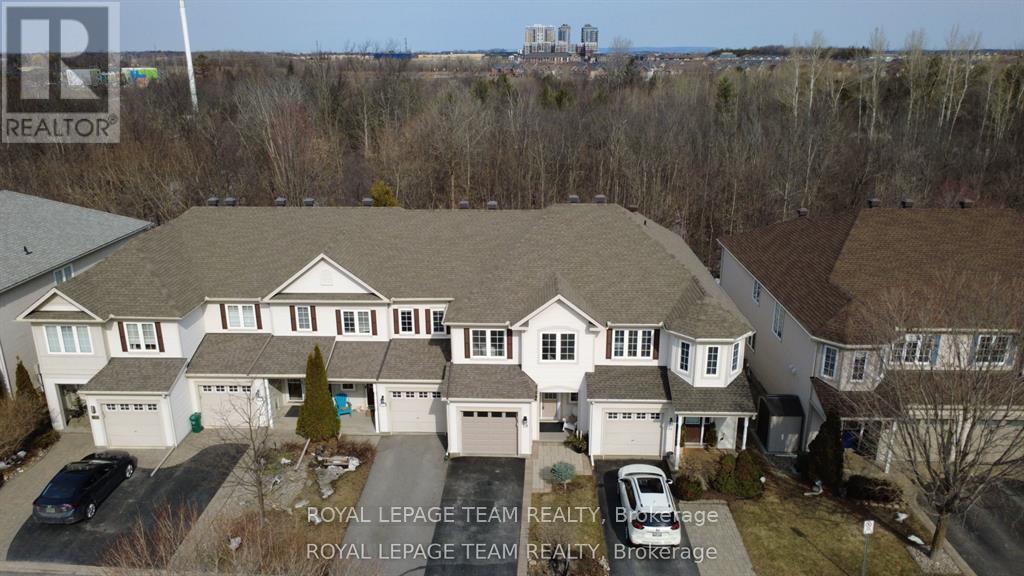 19 Fieldberry Private, Ottawa, Ontario  K2J 5E7 - Photo 3 - X13072044