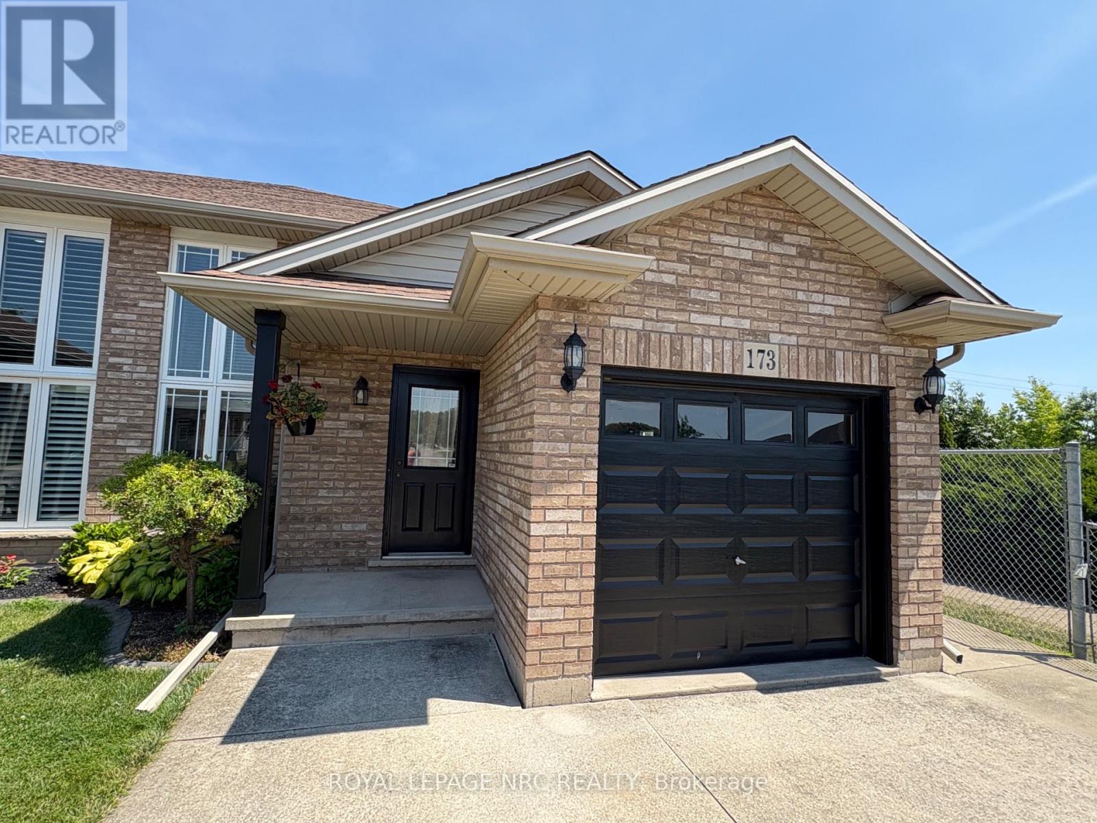 173 Autumn Crescent, Welland, Ontario  L3C 7K2 - Photo 1 - X13072198