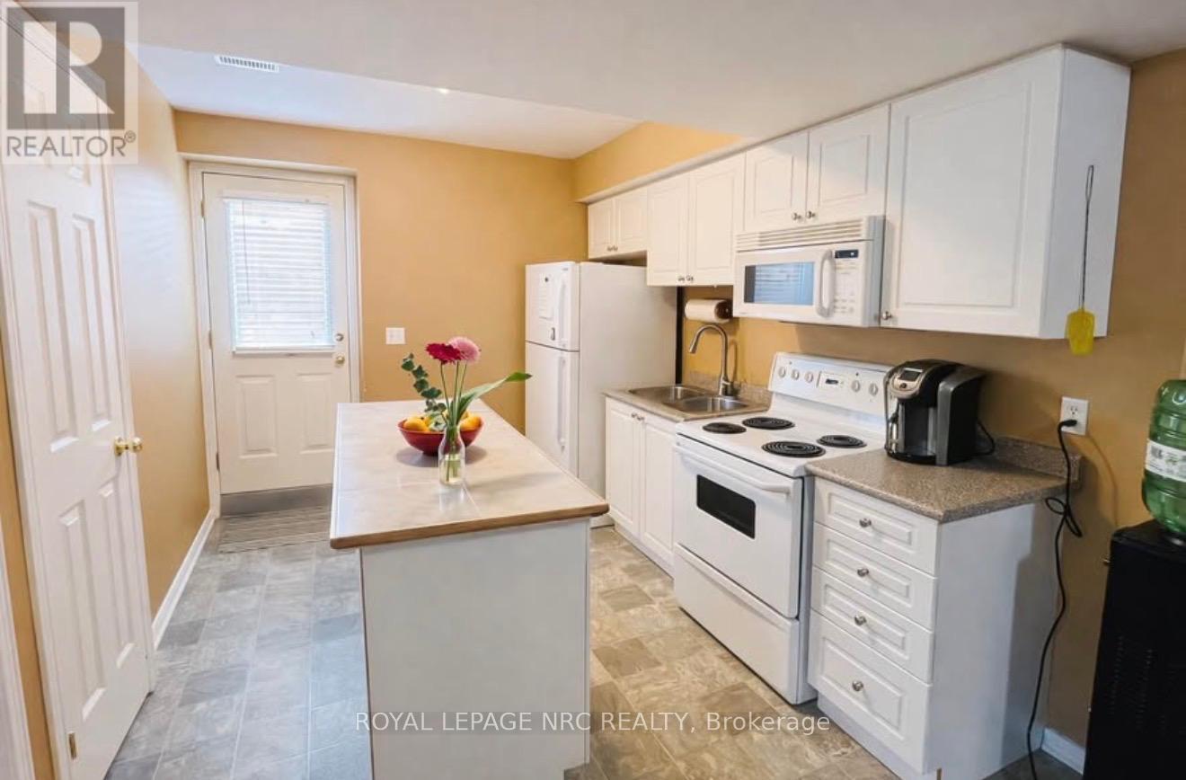173 Autumn Crescent, Welland, Ontario  L3C 7K2 - Photo 9 - X13072198