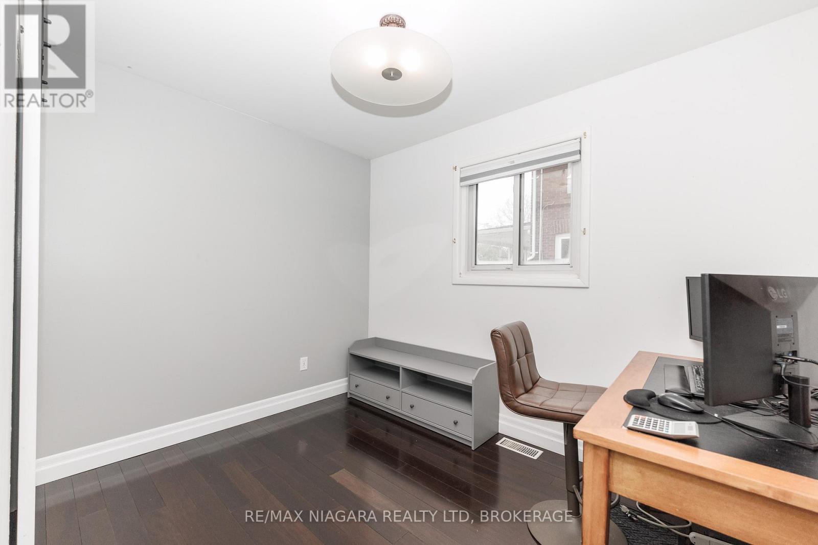 301 Highland Avenue, Fort Erie, Ontario  L2A 2Y1 - Photo 17 - X13072280