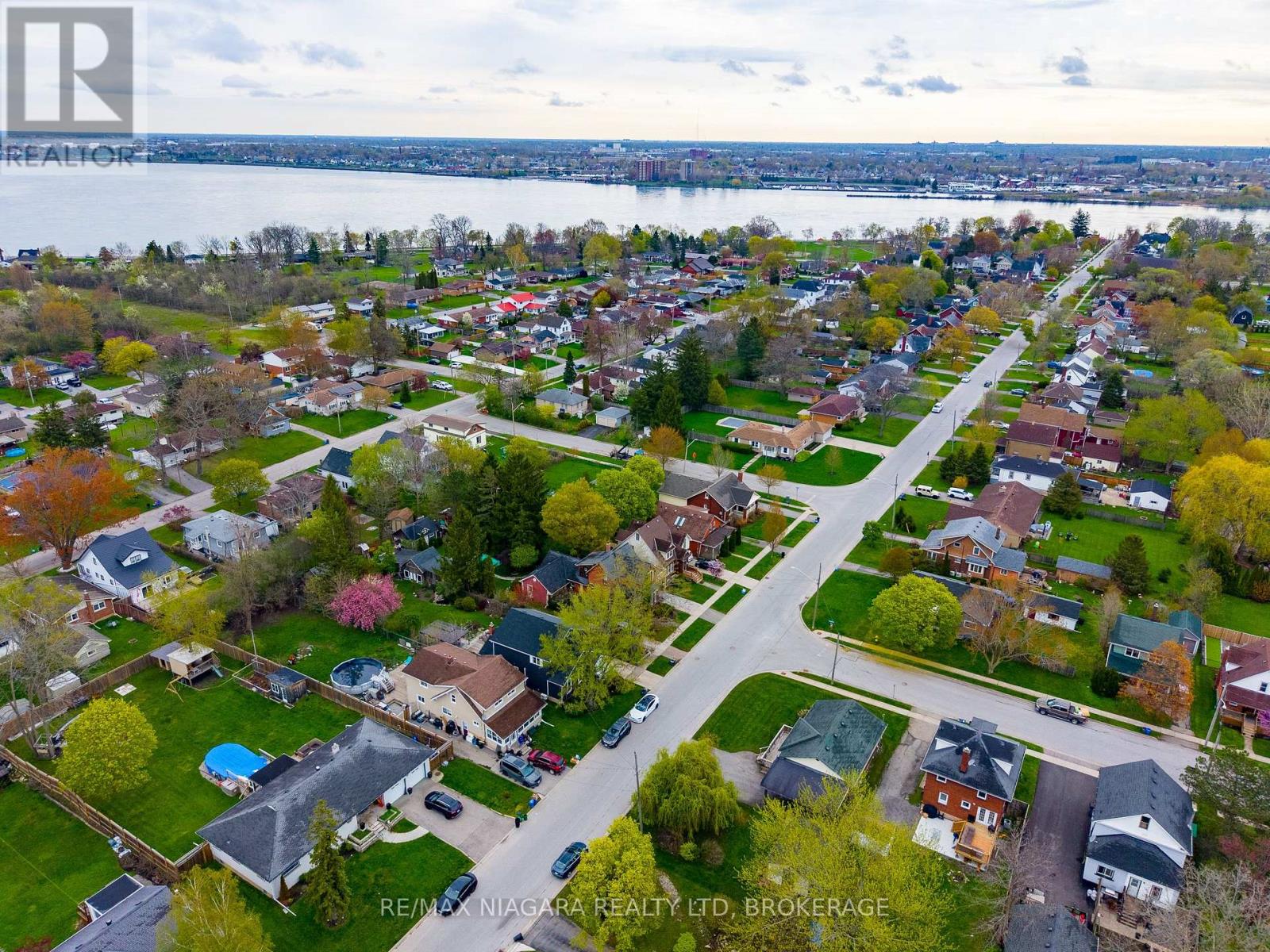 301 Highland Avenue, Fort Erie, Ontario  L2A 2Y1 - Photo 37 - X13072280