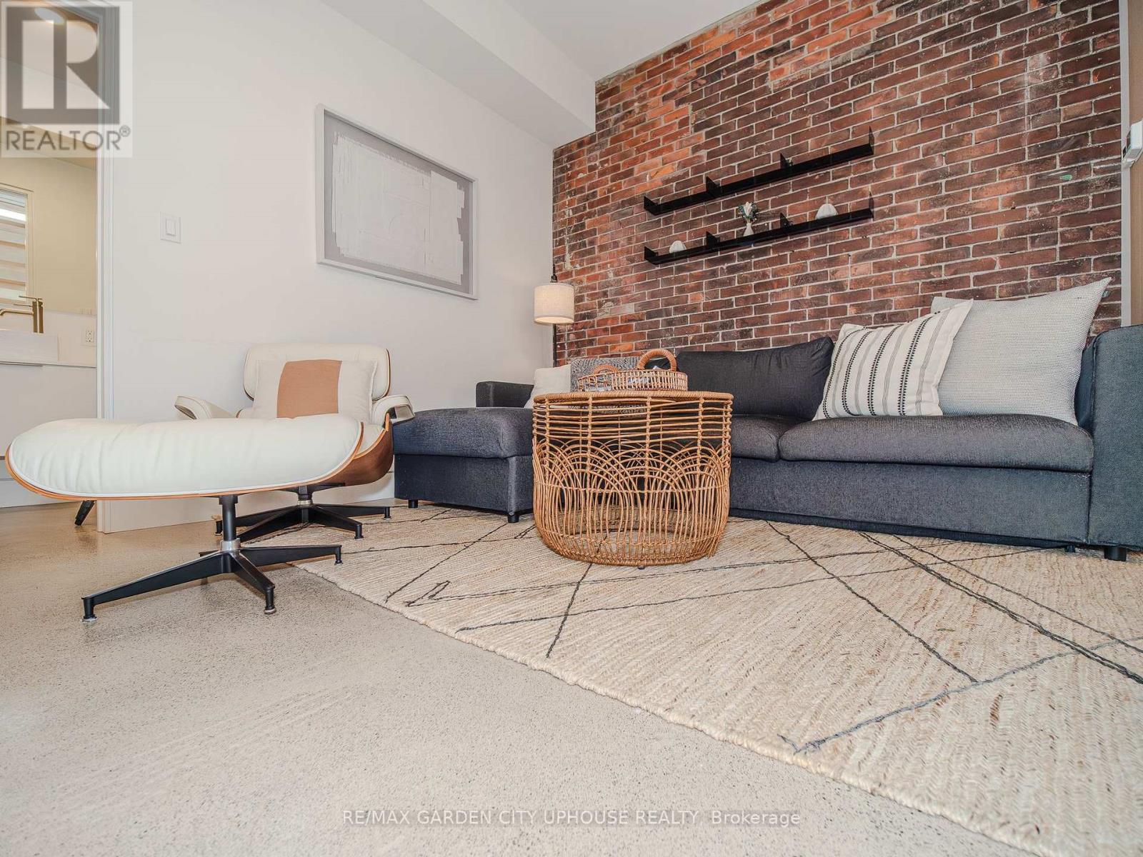 A - 166 Russell Avenue, St. Catharines, Ontario  L2R 1W6 - Photo 10 - X13072302