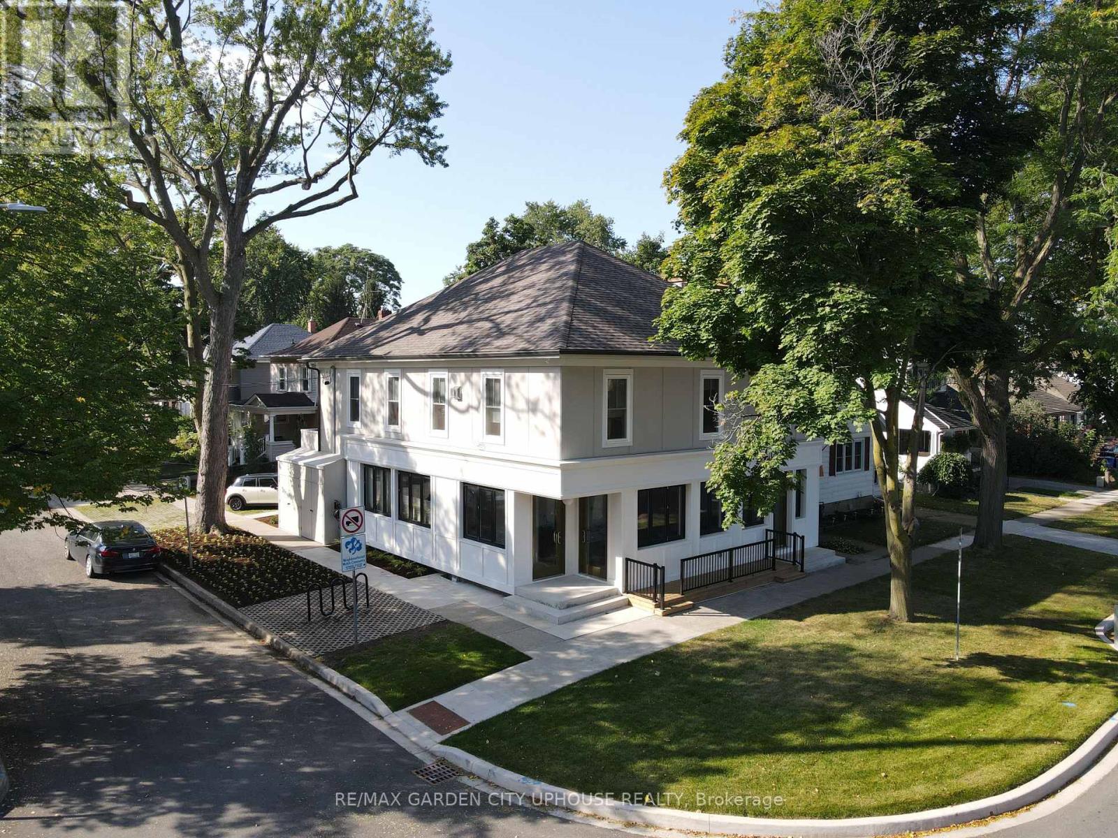 A - 166 Russell Avenue, St. Catharines, Ontario  L2R 1W6 - Photo 16 - X13072302