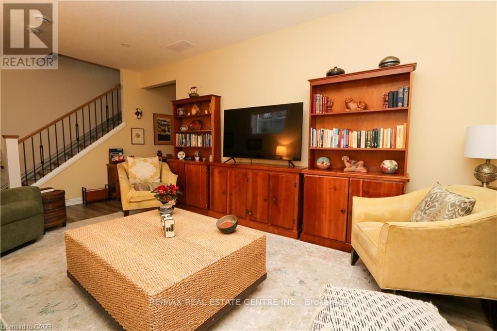 87a Abigail Avenue, Brantford, Ontario  N3R 4S4 - Photo 23 - X12692548