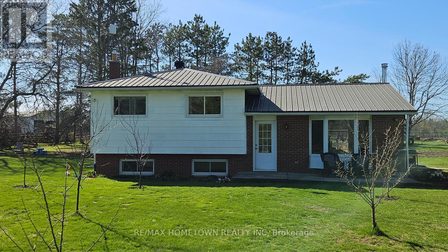 9604 Mckay Road, Elizabethtown-Kitley, Ontario  K0E 1A0 - Photo 2 - X13072046
