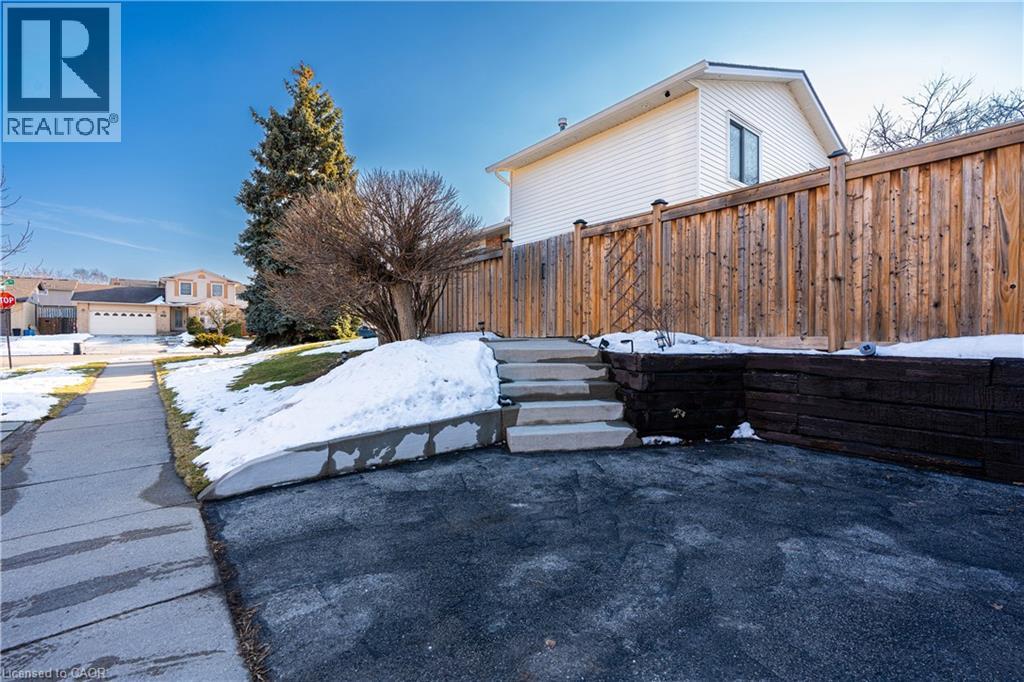 70 Athenia Drive, Stoney Creek, Ontario  L8J 1S8 - Photo 41 - 40809490