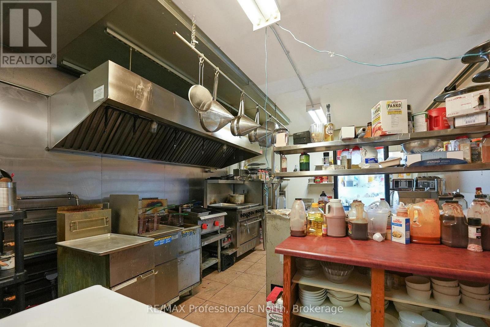 111 Golf Course Road, Minden Hills, Ontario  K0M 2K0 - Photo 25 - X13071998