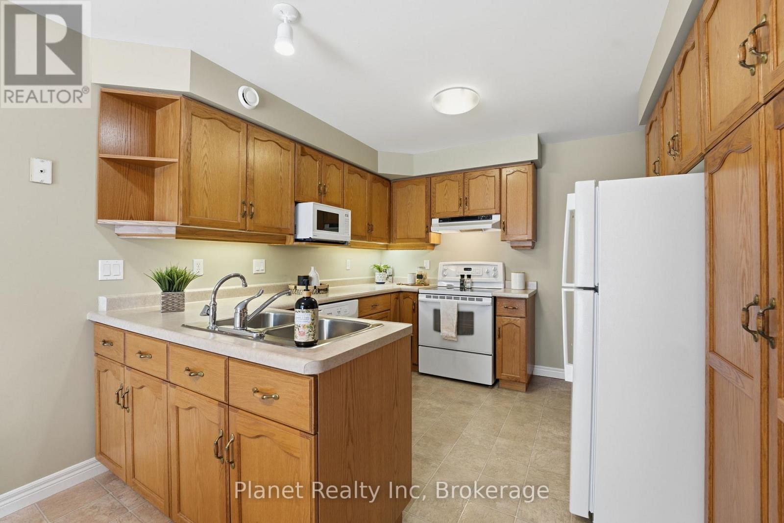 97 Basswood Drive, Guelph, Ontario  N1G 4X7 - Photo 11 - X13072186