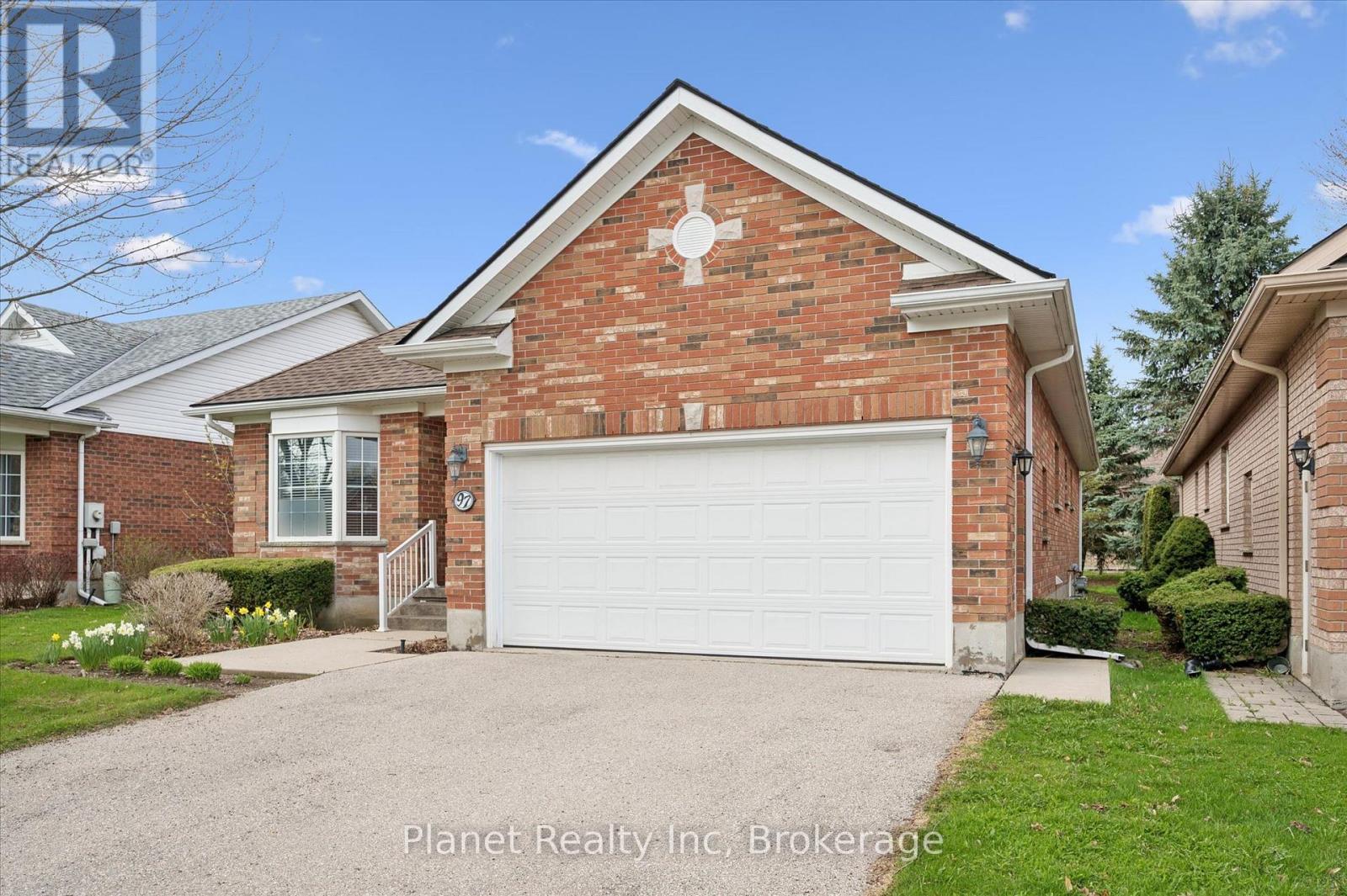 97 Basswood Drive, Guelph, Ontario  N1G 4X7 - Photo 2 - X13072186