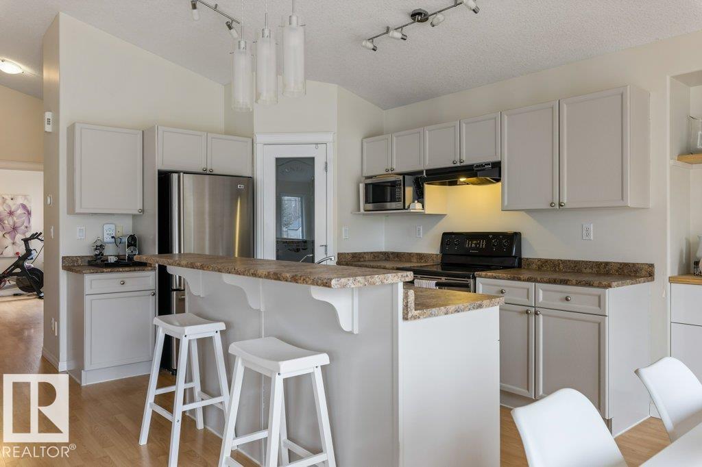 94 Eastgate Wy, St. Albert, Alberta  T8N 7K1 - Photo 10 - E4485305