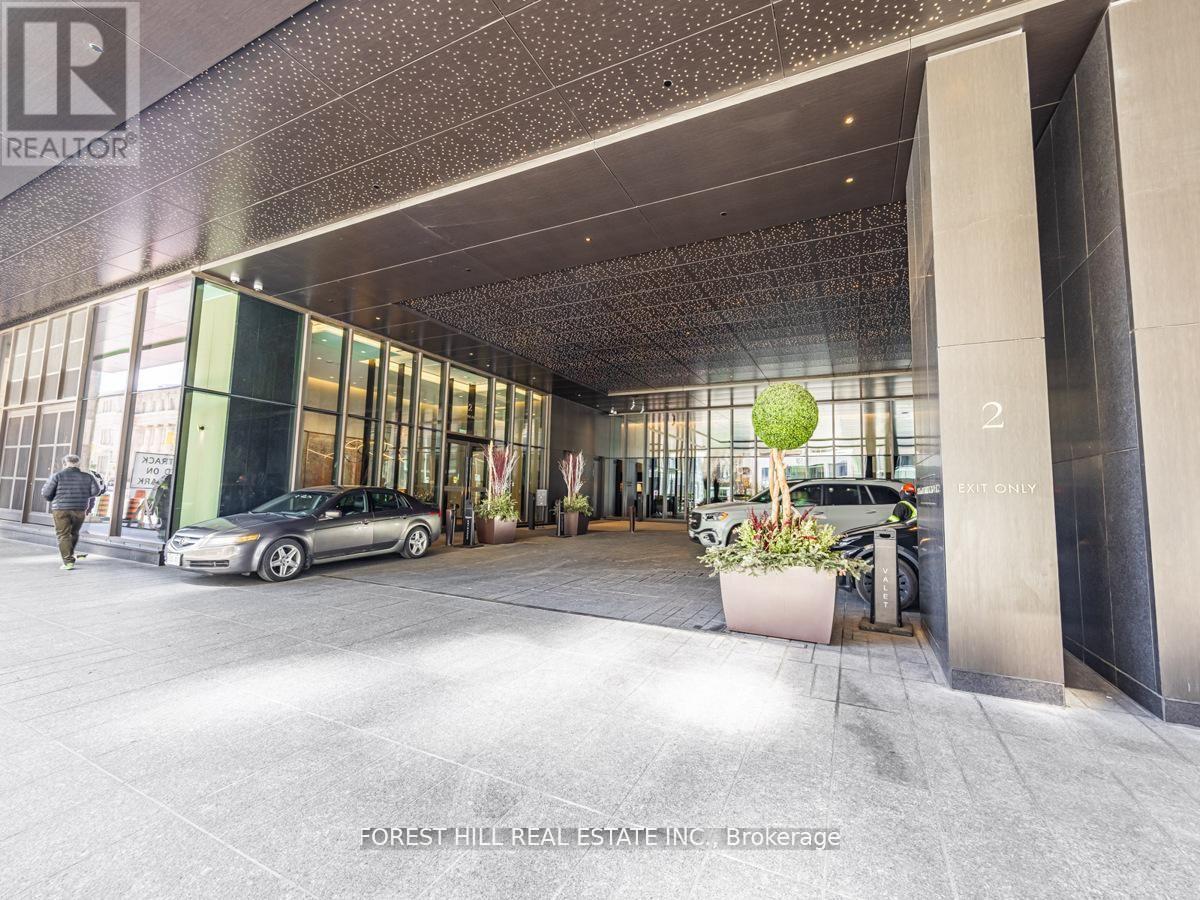 805 - 2 Avenue Road, Toronto, Ontario  M5R 0C6 - Photo 32 - C13072058
