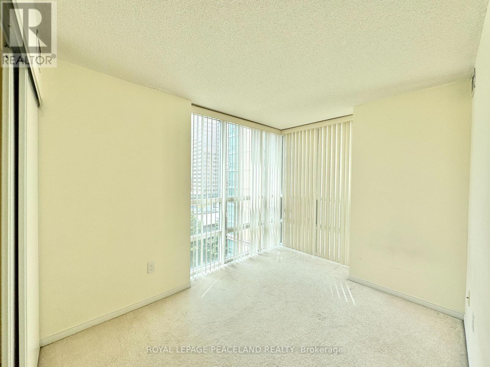 703 - 3 Pemberton Avenue, Toronto, Ontario  M2M 4M1 - Photo 11 - C13072162