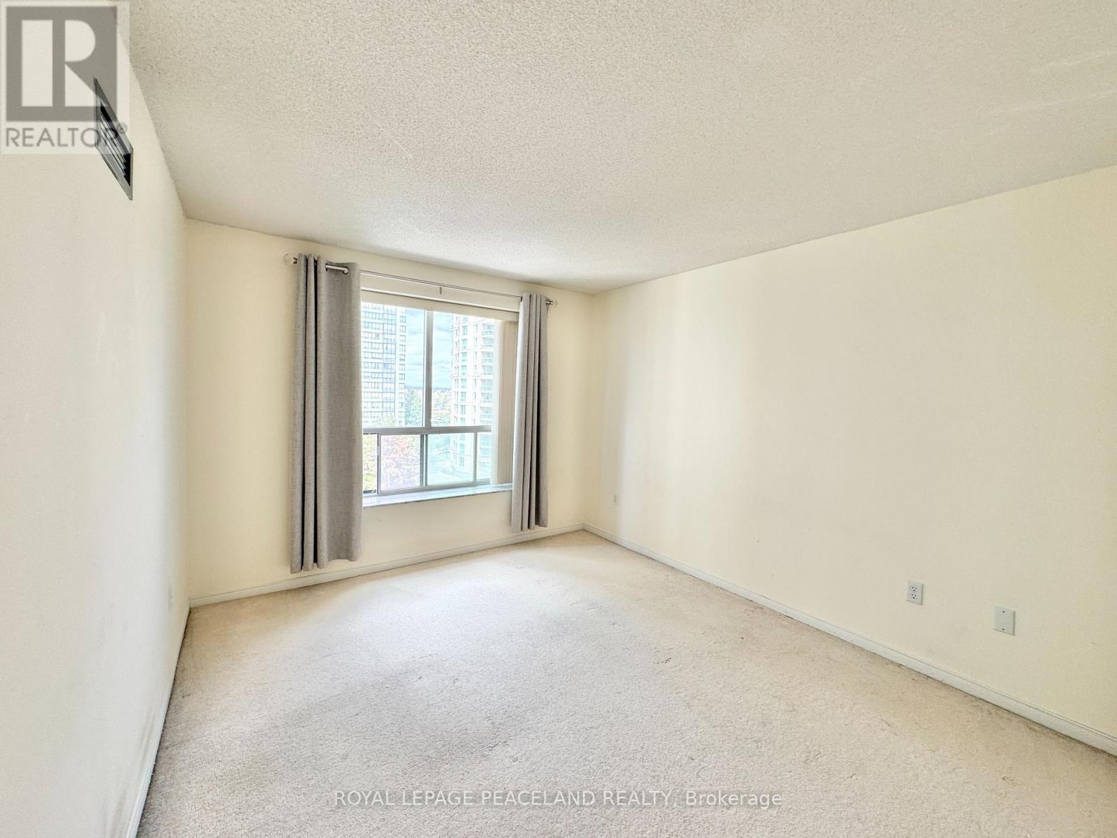 703 - 3 Pemberton Avenue, Toronto, Ontario  M2M 4M1 - Photo 5 - C13072162