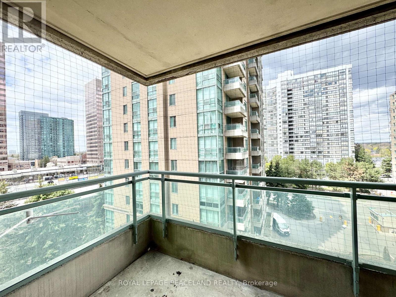 703 - 3 Pemberton Avenue, Toronto, Ontario  M2M 4M1 - Photo 7 - C13072162