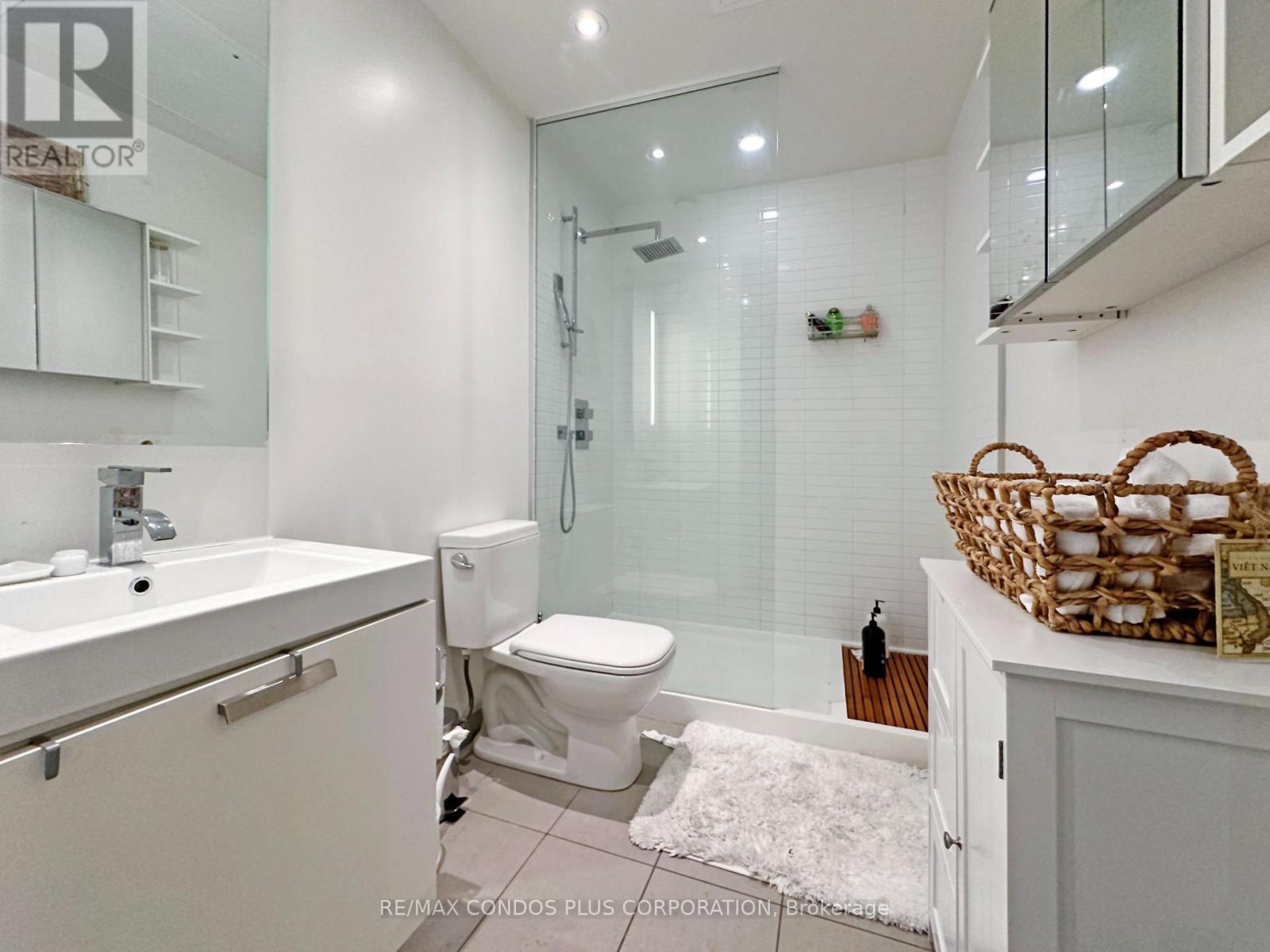 1005 - 38 Stewart Street, Toronto, Ontario  M5V 0H1 - Photo 9 - C13072208
