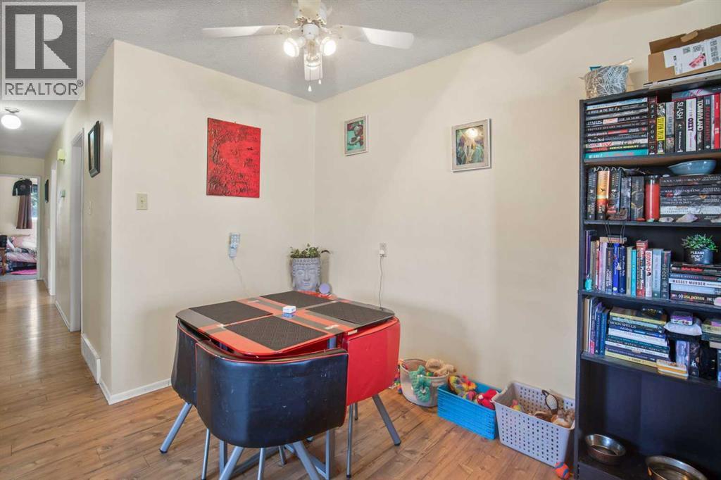 5615 56 Avenue, Lacombe, Alberta  T4L 1L9 - Photo 11 - A2306786