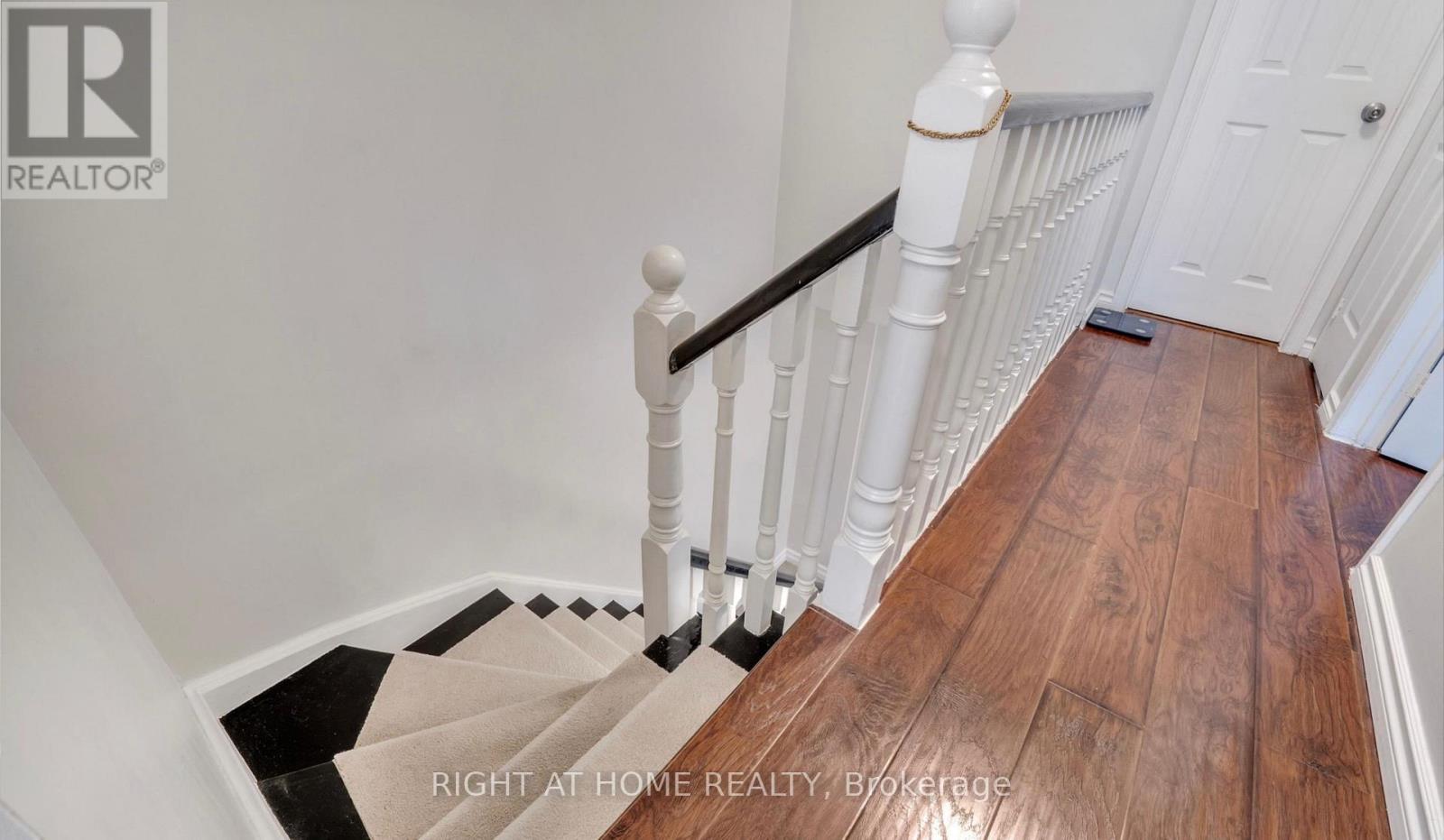 27 Melborne Court, Whitby, Ontario  L1R 1S2 - Photo 13 - E13072276